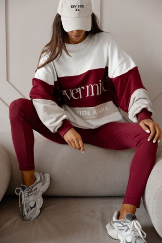 dwuczesciowy-komplet-never-mind-oversize-bluza-i-prazkowane-legginsy-bordo-ecru (2).jpg